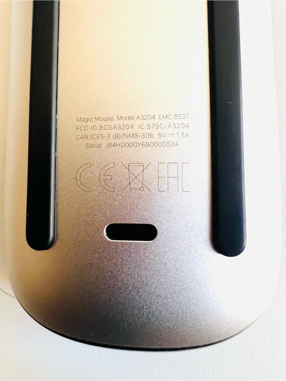 Apple Magic Mouse - Model A3204 Black Wireless Multi-Touch Mouse Like New No Box